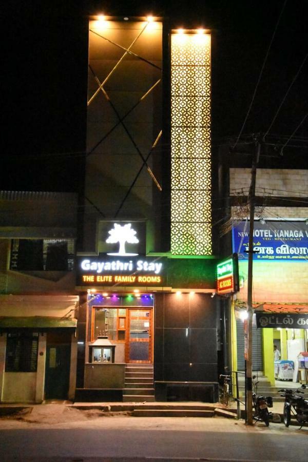 קנצ'יפוראם Gayathri Stay מראה חיצוני תמונה